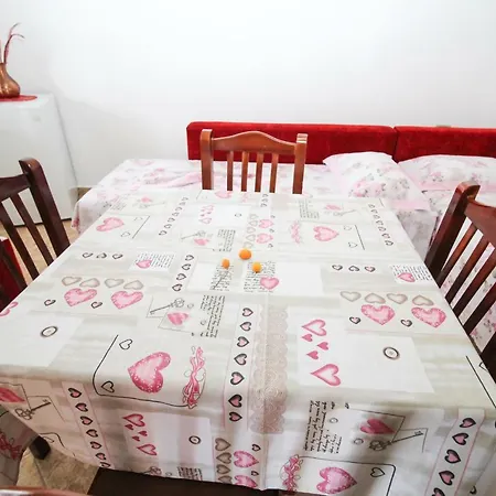 Eliseo Apartment *